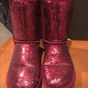 Red sequin uggs size 7